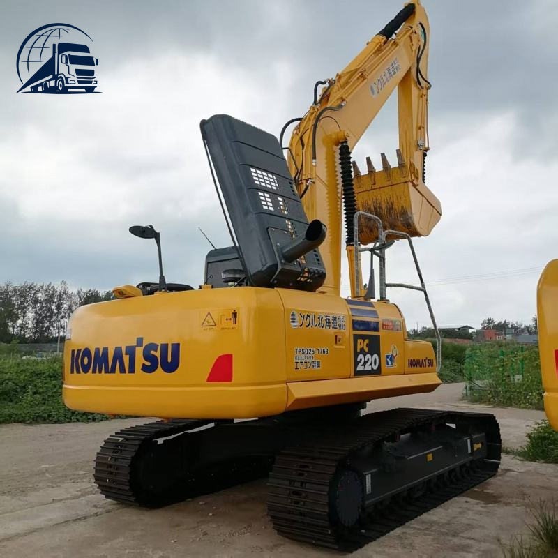 Экскаватор Komatsu PC220