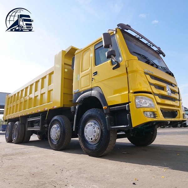 Camion-benne Sinotruk Howo 375HP 8x4 12