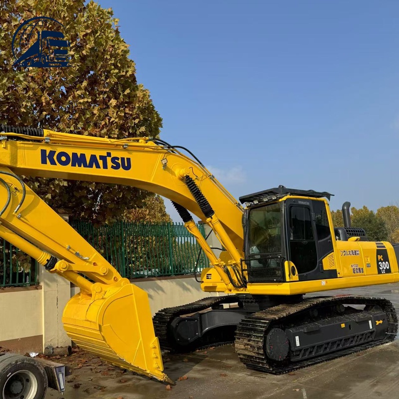 Pelle hydraulique Komatsu PC300/300LC de 33 tonnes