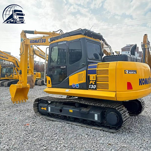Pelle Komatsu PC130