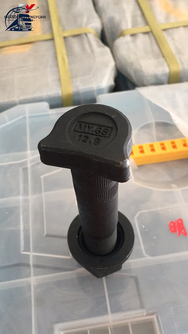 Boulon Q150B0825 avec vis