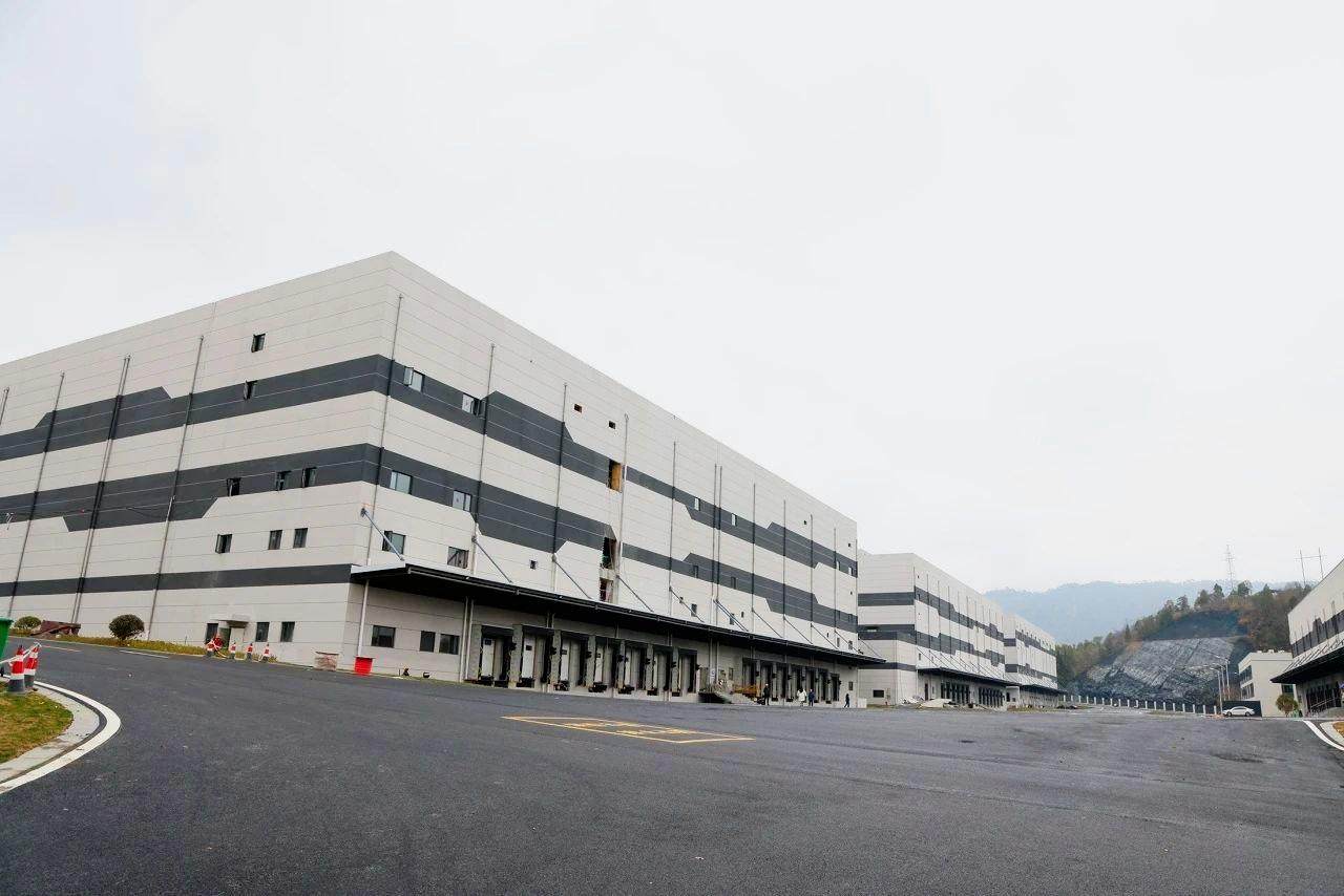 Polyurethane Insulated Steel Structure Cold Chain Warehouse