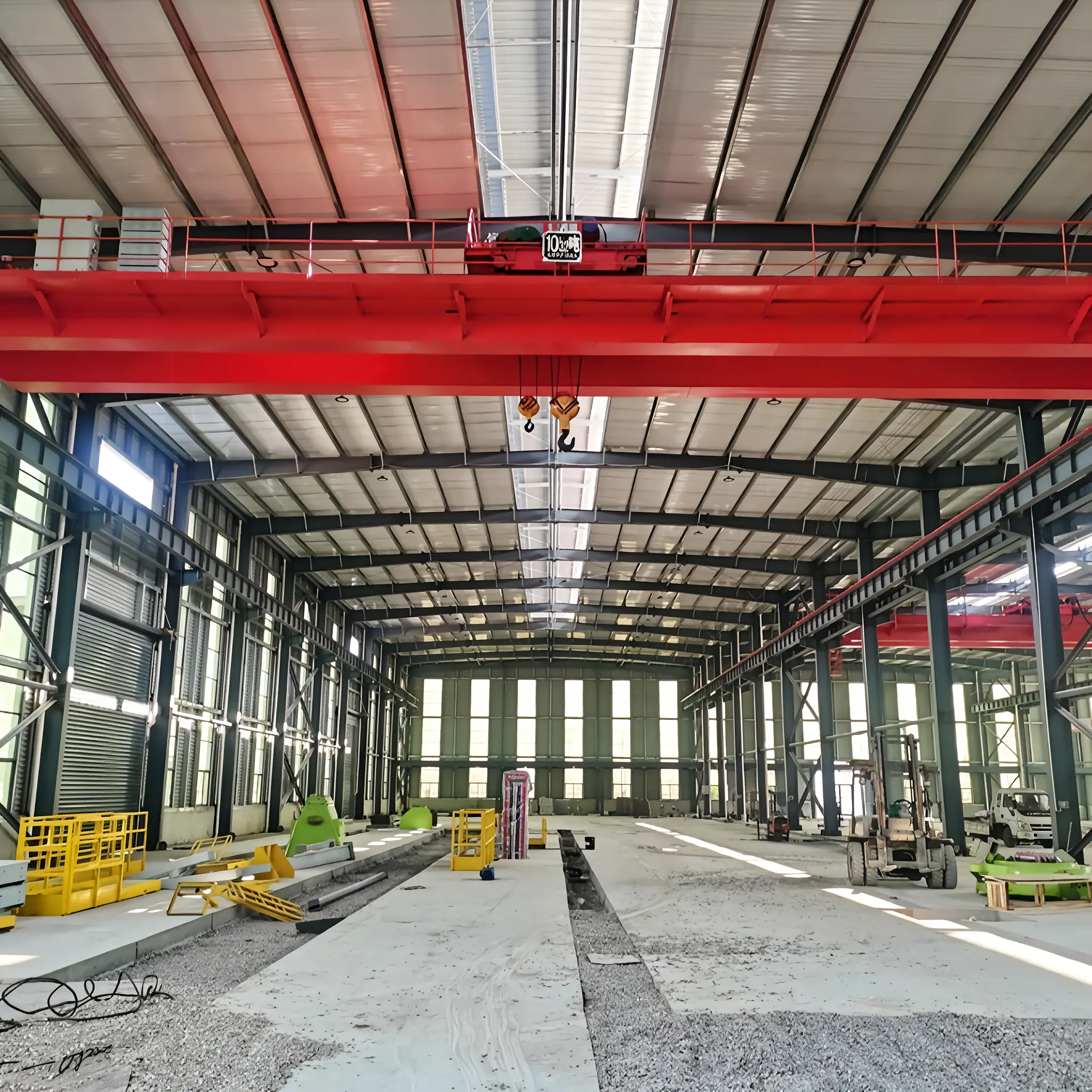 Crane-Integrated Steel Workshop