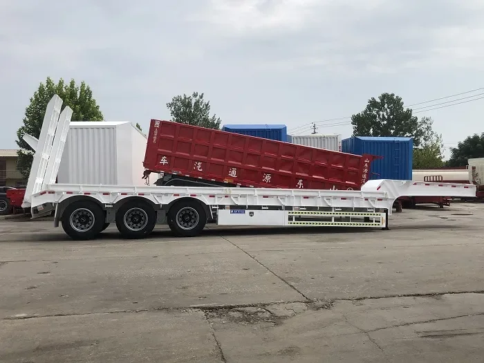Low Bed Lowboy Equipment Truck Trailer