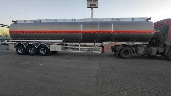 3 Axle Crude Oil Tanker Semi Trailer