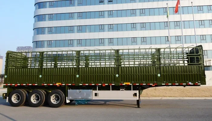 3 Axle Mechanical Suspension Fence Truck