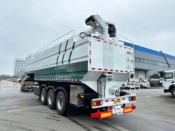 11m Long 3 Axles 30 Ton Bulk Feed Grain Trailer
