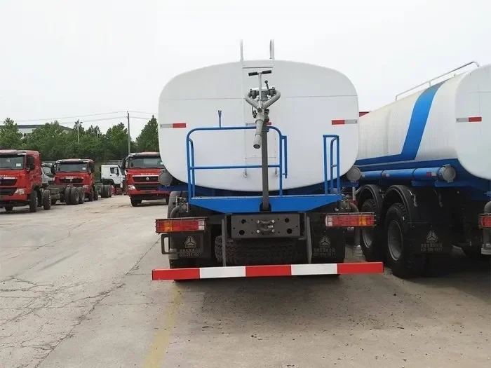 Howo 336HP 6X4 Water Tanker Truck