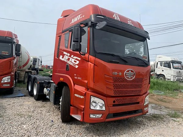 FAW JH6 Heavy-Duty Tractor Truck