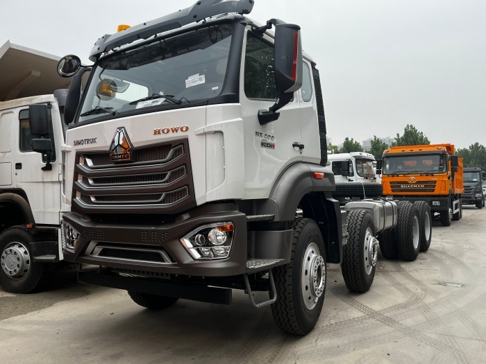 1787363136949603582578393088.jpg used tractor truck for sale