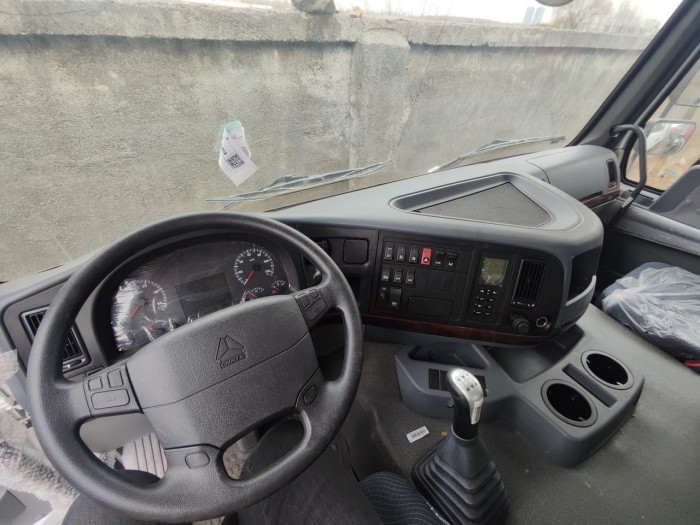 2044-202603131737334452 dump truck