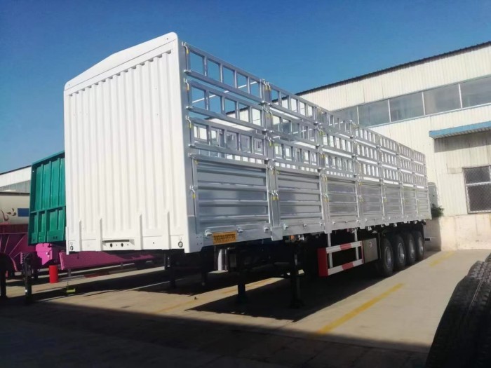2044-202502201549180550 fence semi trailer