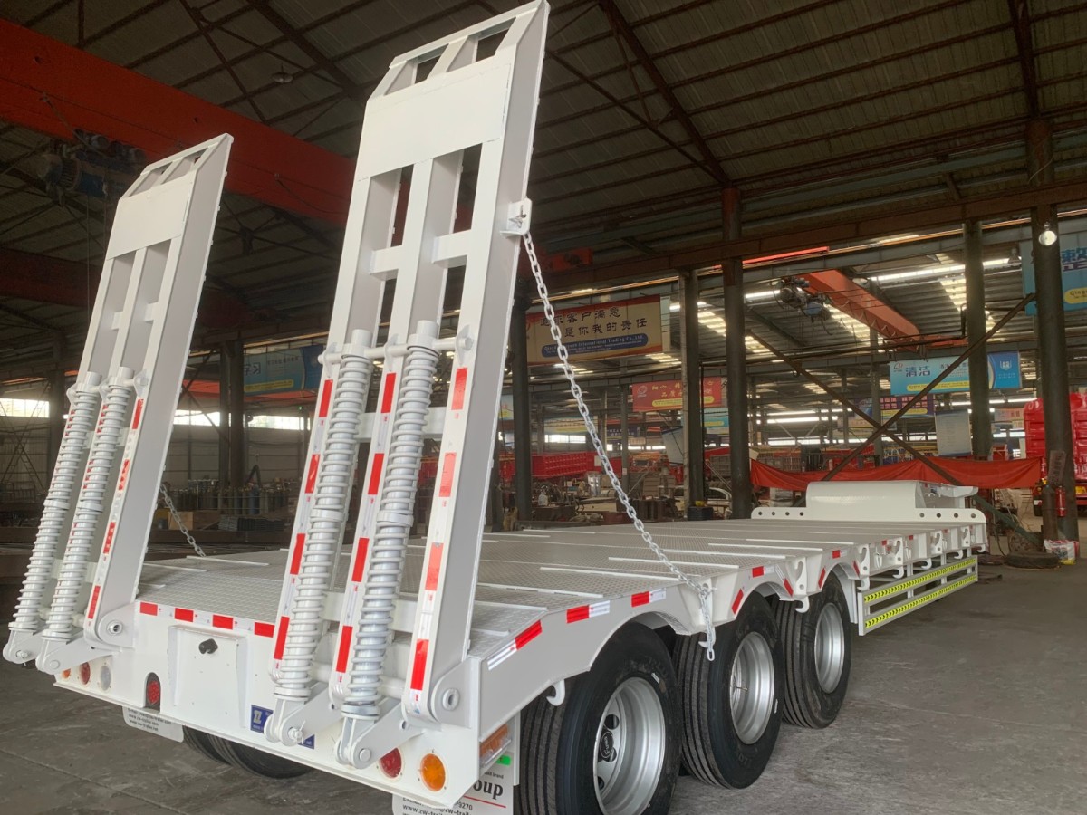 Lowbed Tractor Trailers Feedback from Maldives Customer
