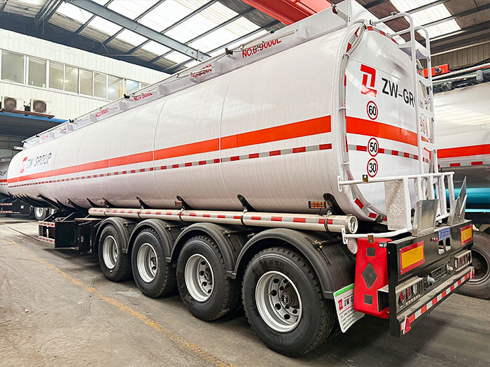 Hot Sale 4 Axle Semi Fuel Tanker Trailer