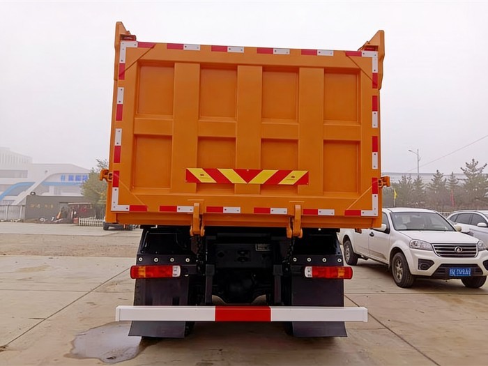 6x4 Dump Truck