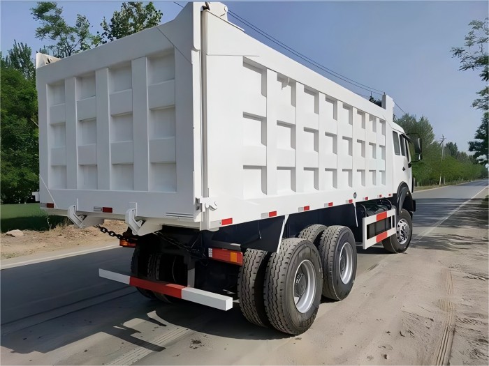 6x4 dump truck