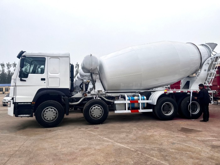 1788229217953236188390473728.jpg Hydraulic Cement Concrete Mixer Truck