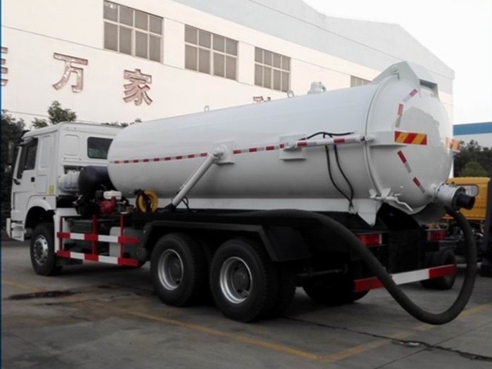 1788230017953239542843850752.jpg howo truck