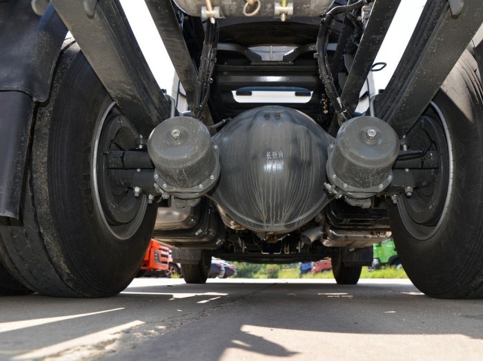 howo tractor truck