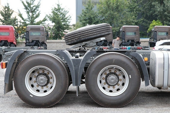 2044-202501151457203551 howo tractor truck