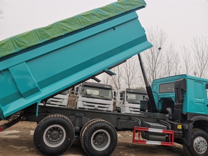 2044-202502131335142704 howo 371 tipper truck