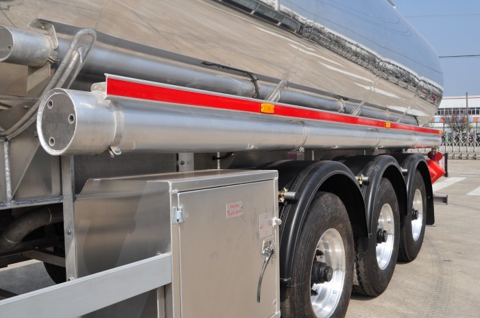 tank semi trailer
