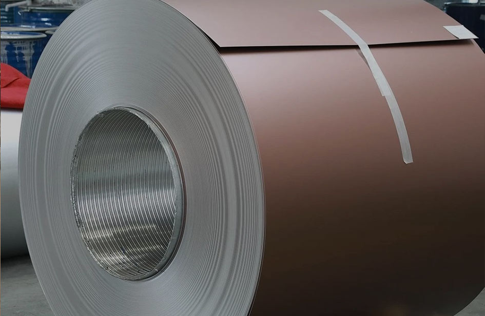 Bobine d'aluminium prélaqué