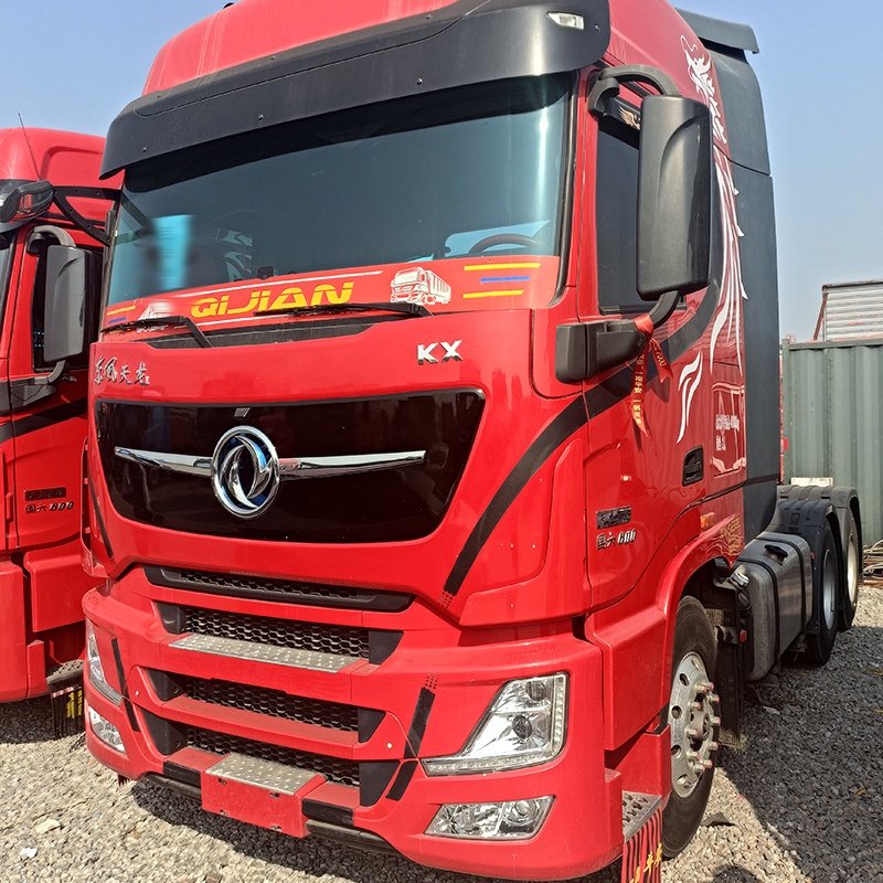 شاحنة رأس جرار Dongfeng KX 6x4