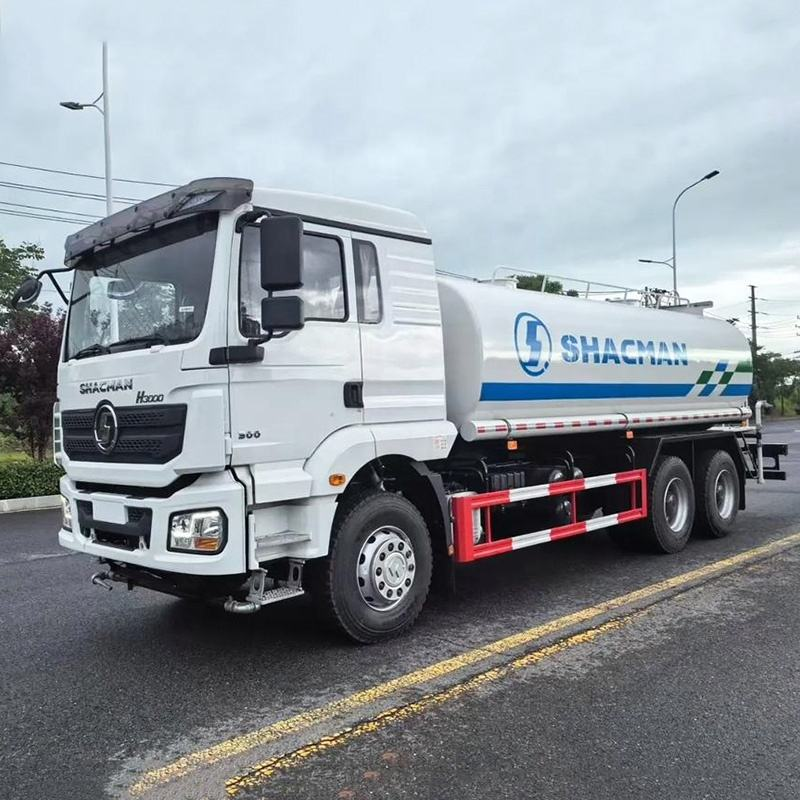 Camion-citerne d'eau Shacman