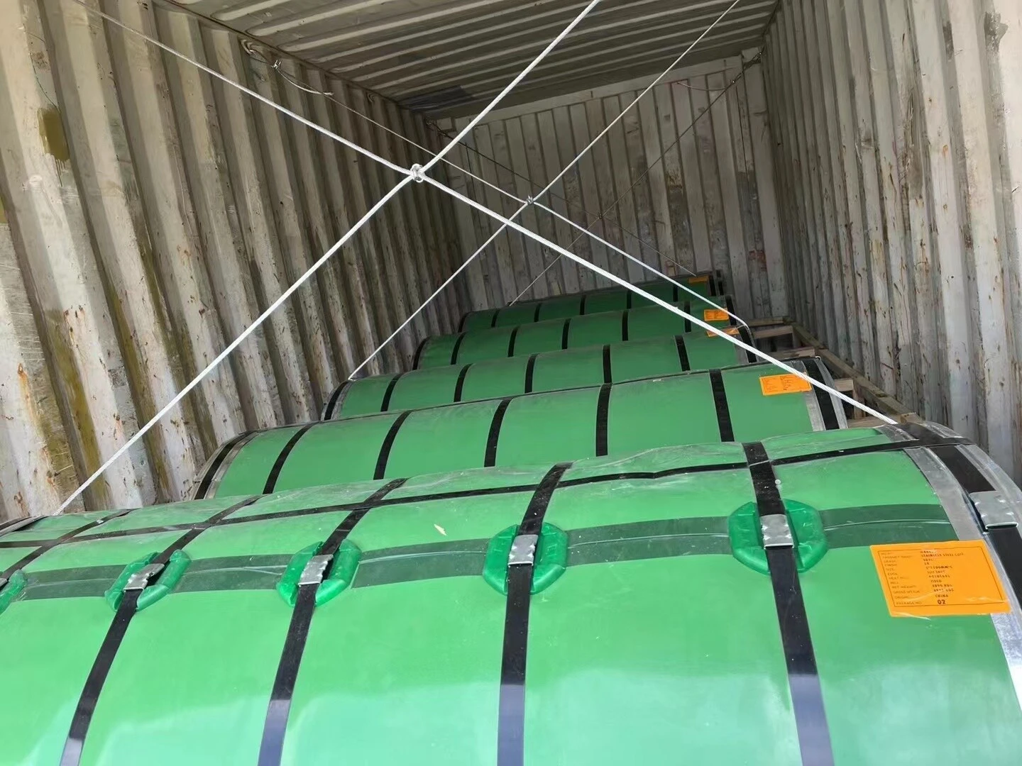 1749115498789181358555254784