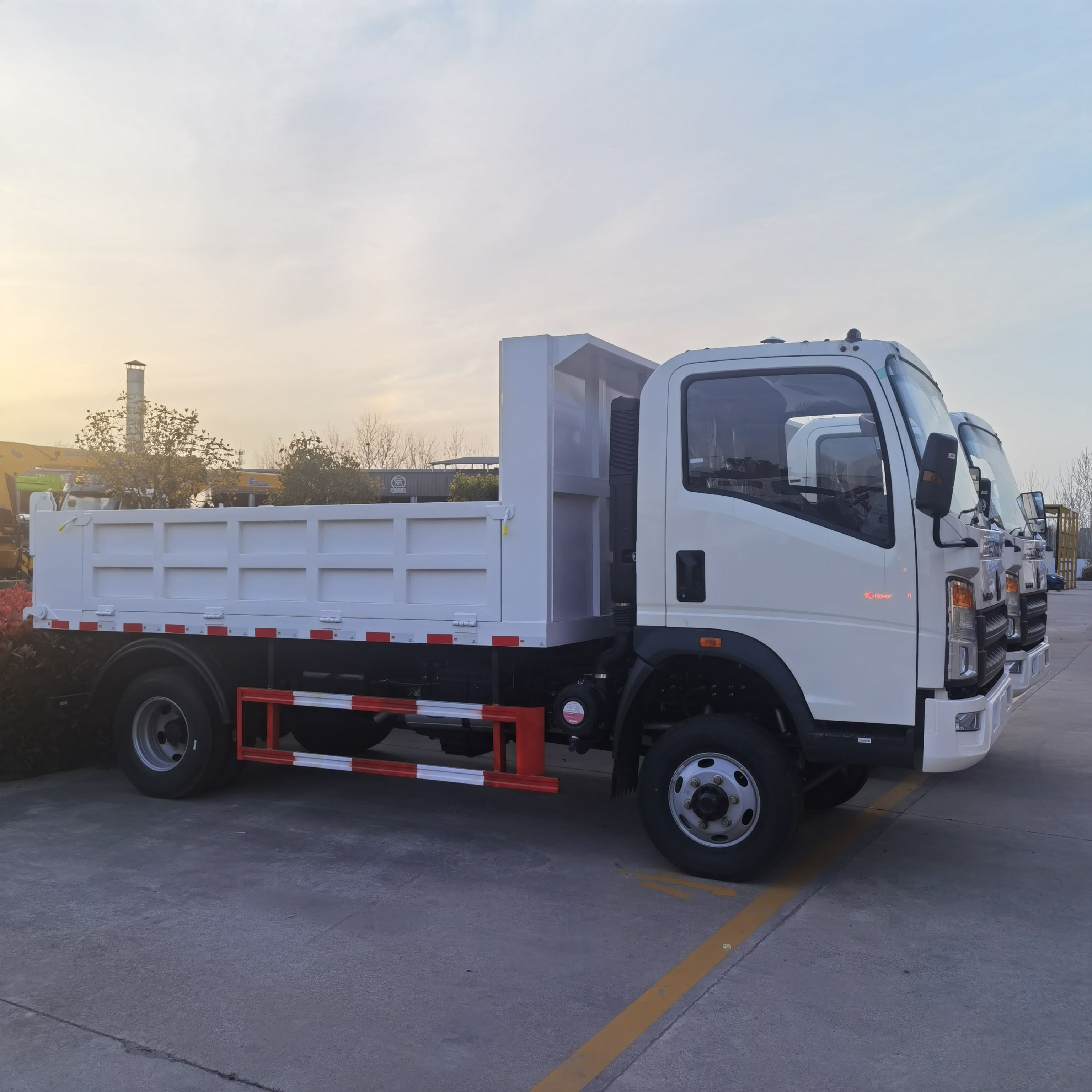 Sinotruk Howo 4x2  Dump Truck