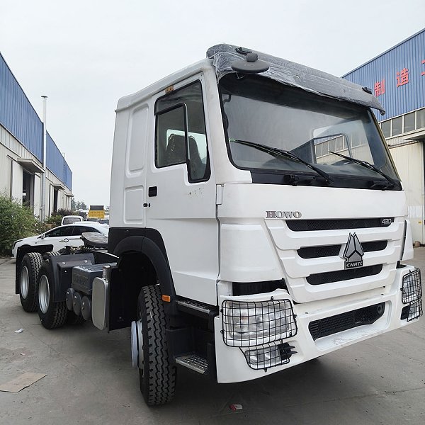 Sinotruk 6x4 Automatic Tractor Sinotruk 6x4 Automatic Tractor
