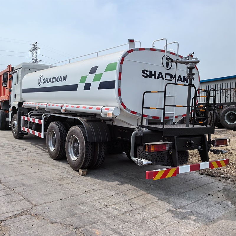 Shacman Water Tanker