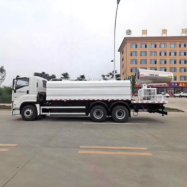 Water Tanker Bowser Truck
