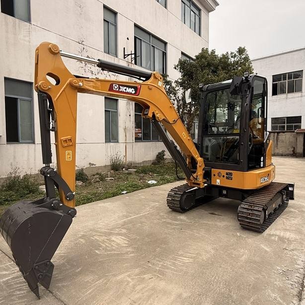 XCMG XE215D