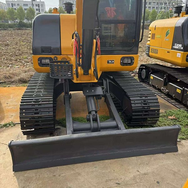 XCMG XE60