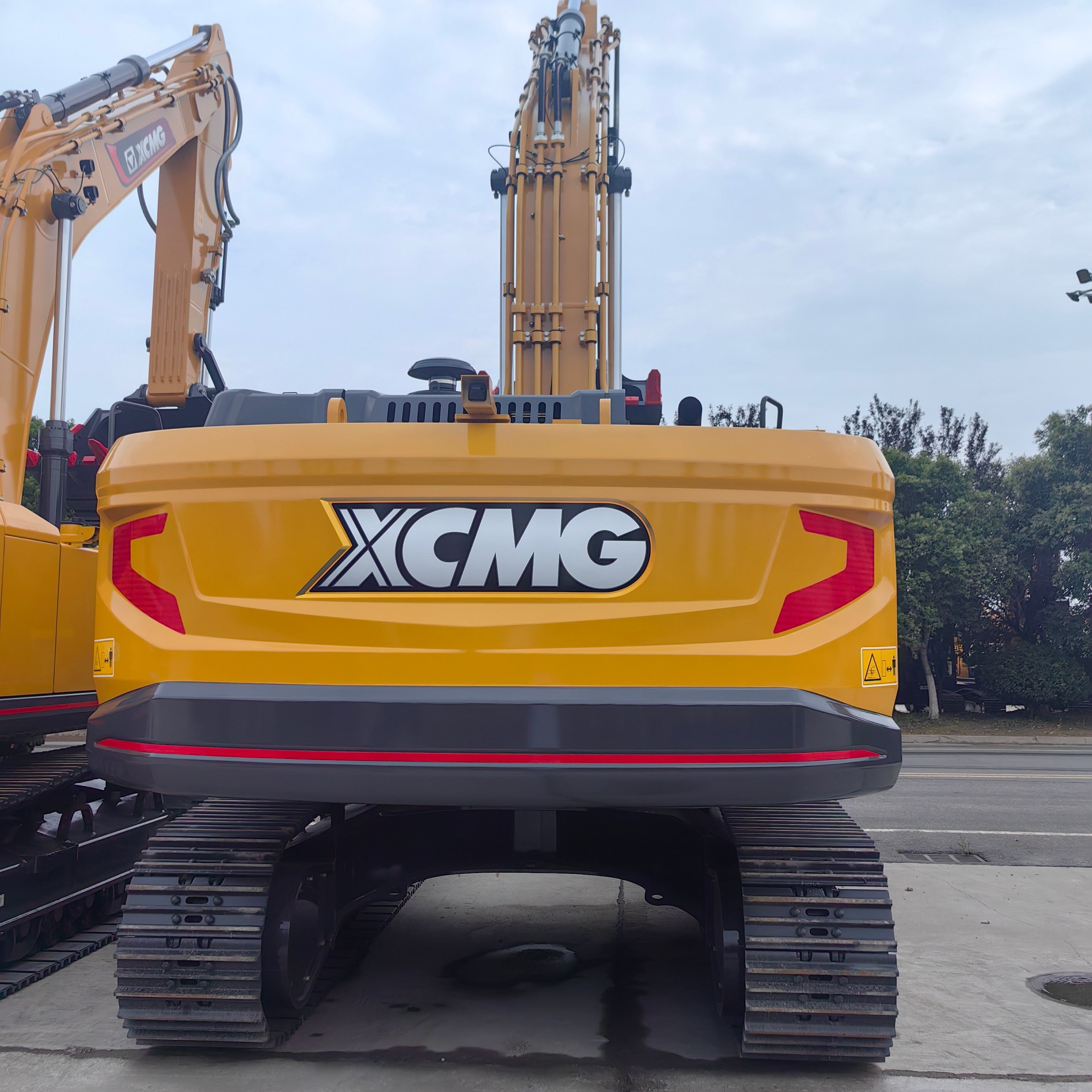 XCMG XE380