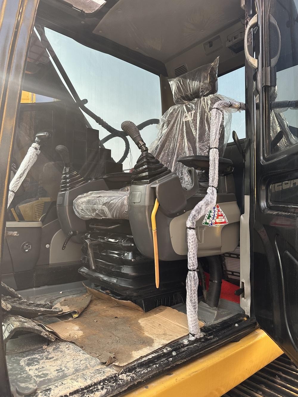 Cat 323 Excavator