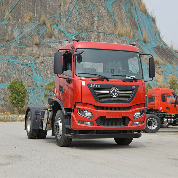 DONGFENG KR 300 horsepower 4x2 drive Tractor