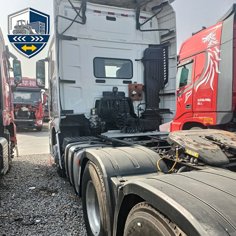 FAW Jiefang J7 Heavy Truck 560HP 6x4 Tractor