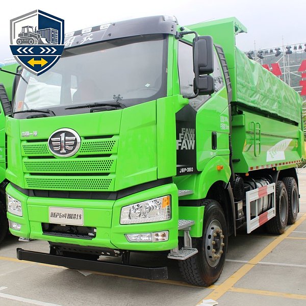 شاحنة قلابة مستعملة 6x4 من FAW J6P بقوة 390 حصانًا