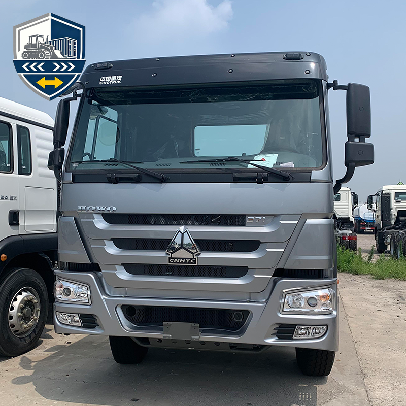 شاحنة جر Sinotruk Howo، 6×4، بقوة 371 حصانًا، من طراز Howo