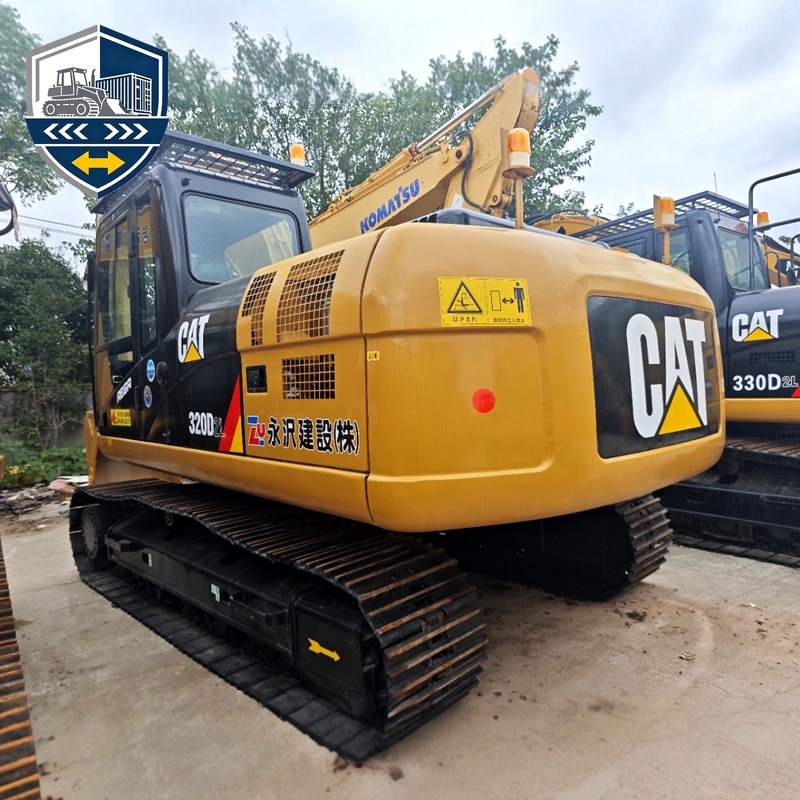 حفارة Cat 320D المجنزرة