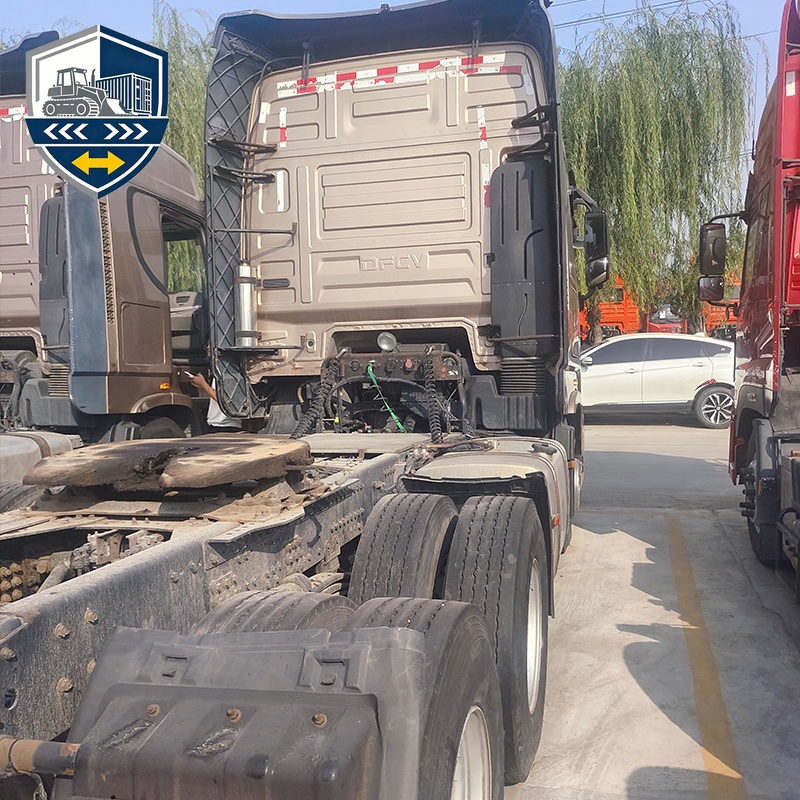 شاحنة جر Dongfeng KL 6x4 بقوة 465 حصانًا، بسعر تنافسي، بمقود يسار ومعيار انبعاثات Euro 2