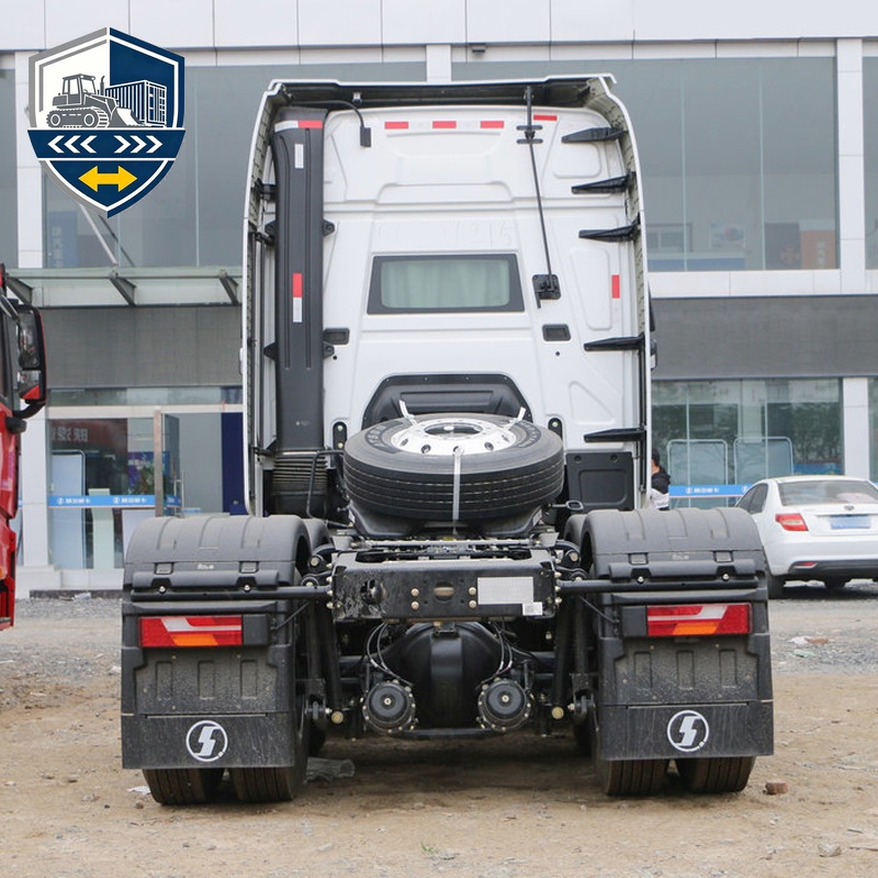 شاحنة رأس مقطورة Shacman X6000 بقدرة 560 حصان وتكوين 6x4