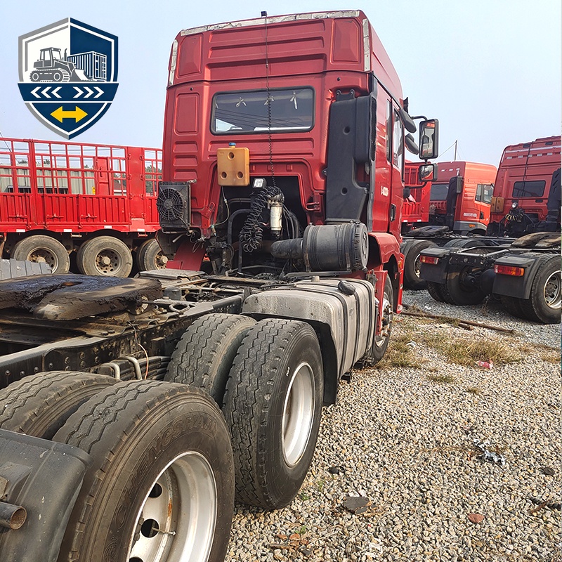 شاحنة جرار Shacman M3000 ‏6x4 CNGLNG