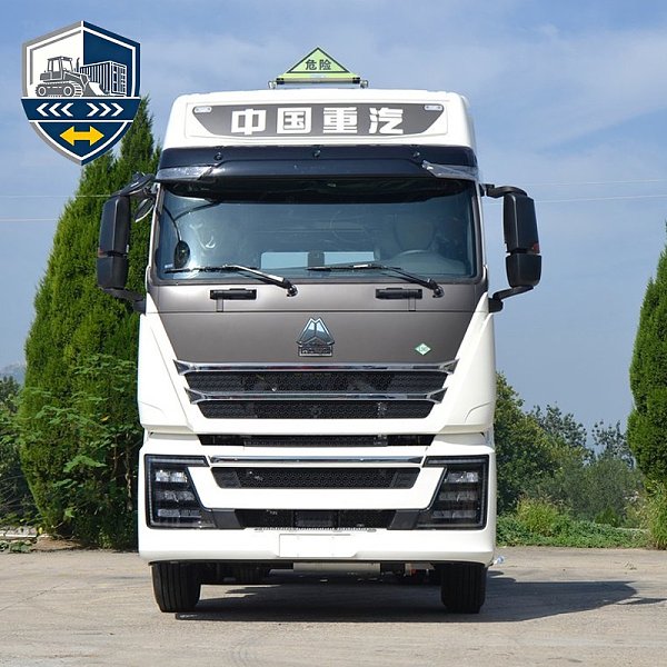شاحنة جرارات Howo Sinotruck TH7 للخدمة الشاقة 6x4 بقوة 460 حصان
