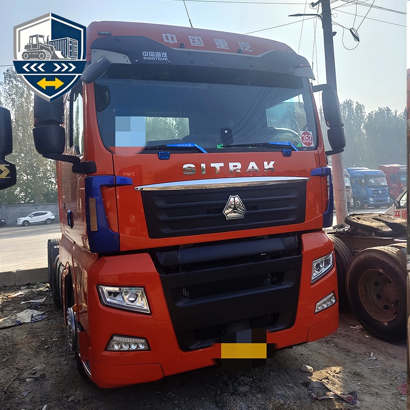 شاحنة جرار Sinotruck Sitrak G7 بقوة 540 حصانًا و6 عجلات