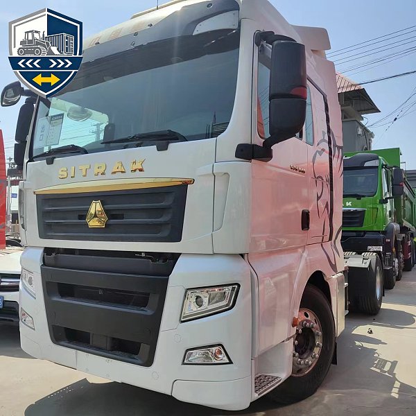 شاحنة Sinotruk C7H الثقيلة بقدرة 540 حصان، جرار 6x4 أوتوماتيكي