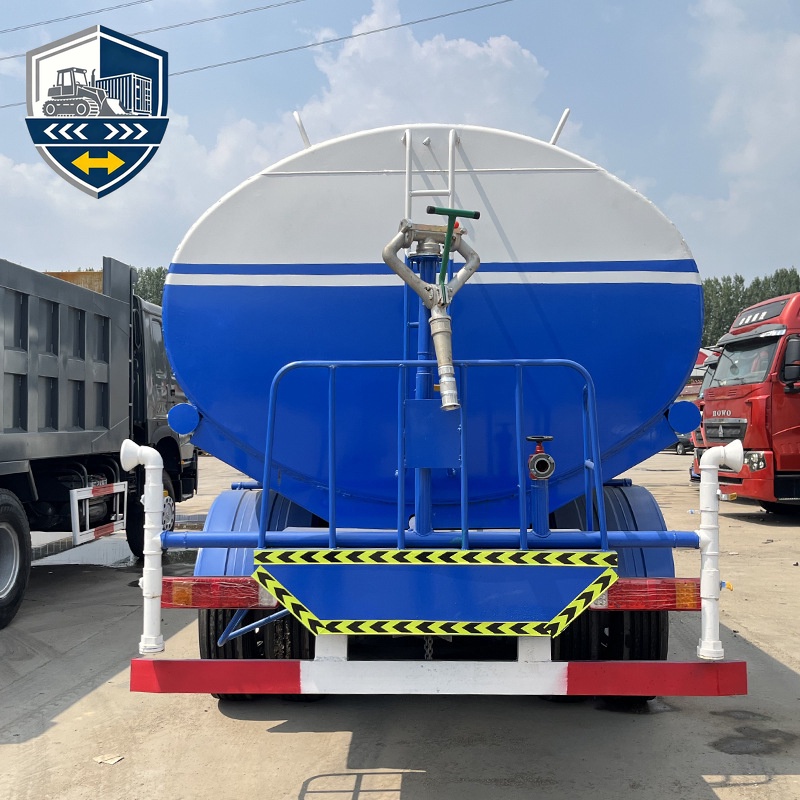 شاحنة صهريج مياه Sinotruk
